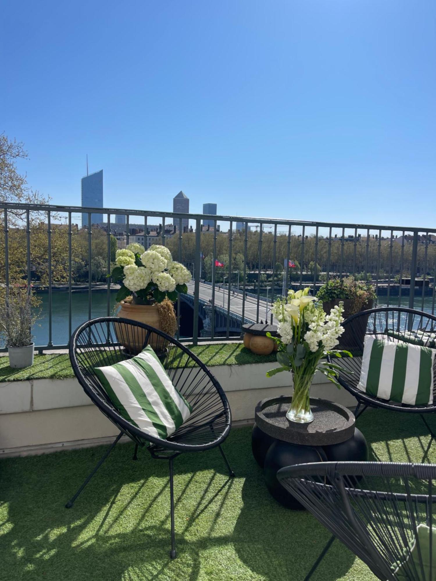 Апартаменти Coeur De Lyon Avec Terrasse Et Jacuzzi Екстер'єр фото